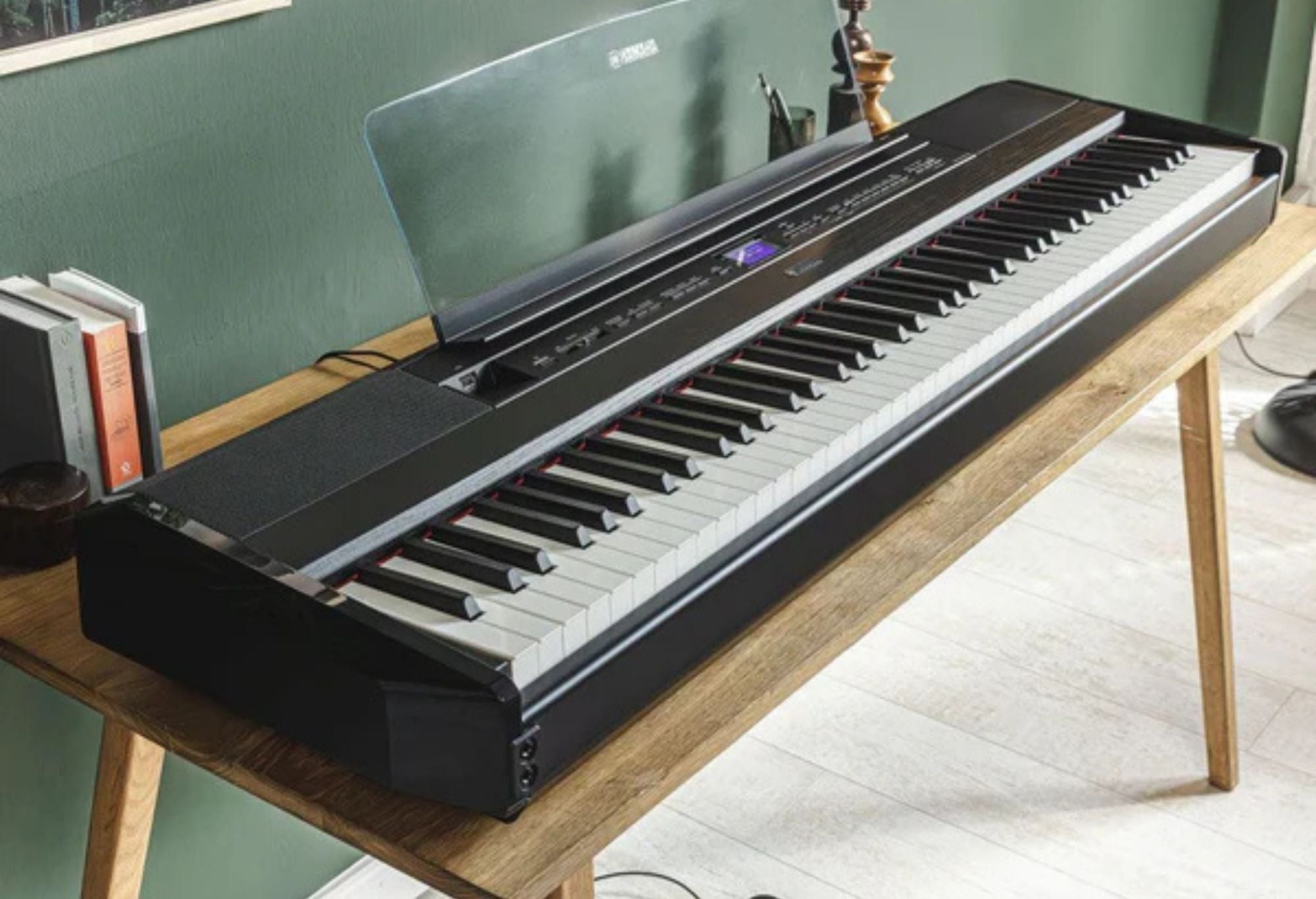 Yamaha P525B ( includes Stand, Pedals & Stool)